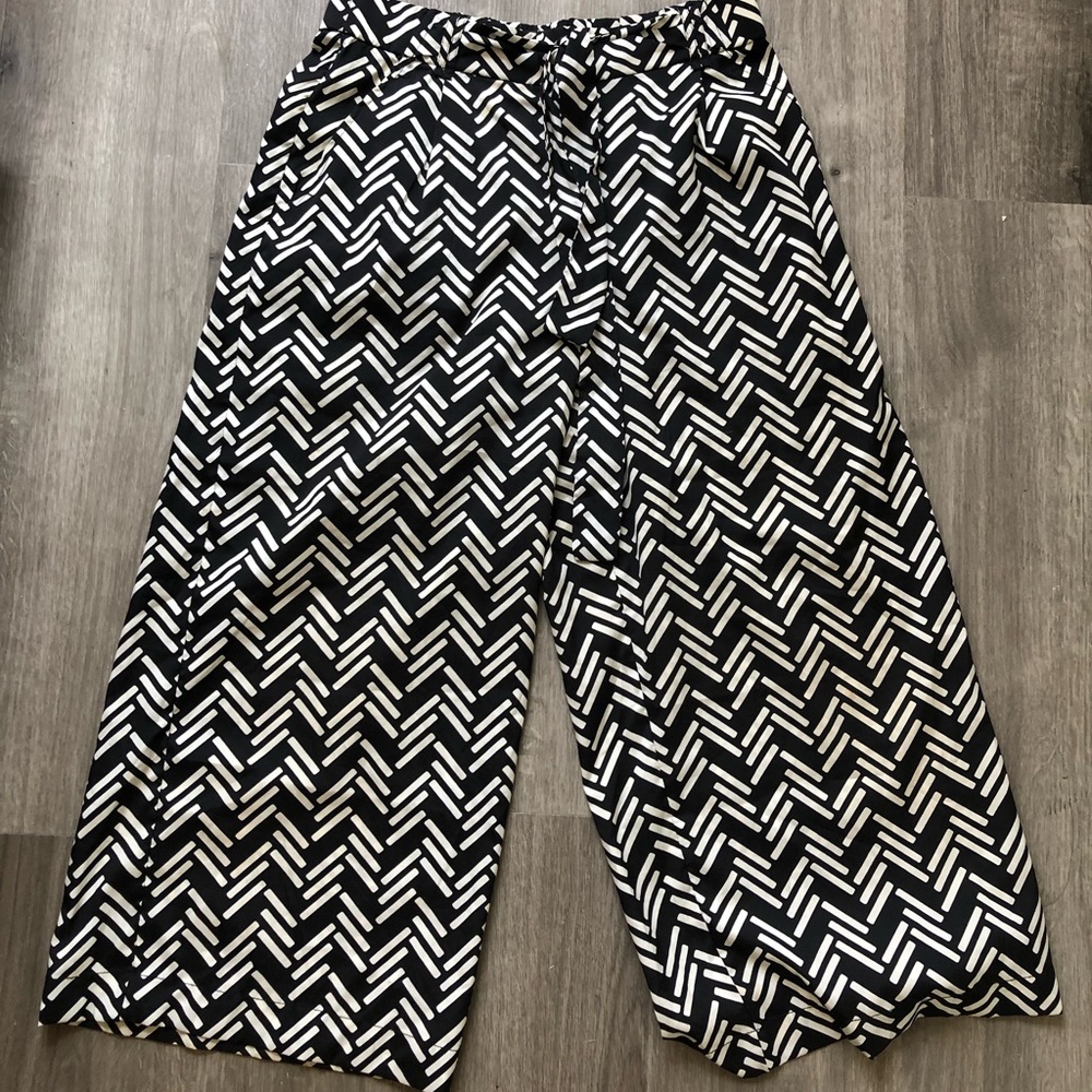 Loose flowy Zara pants